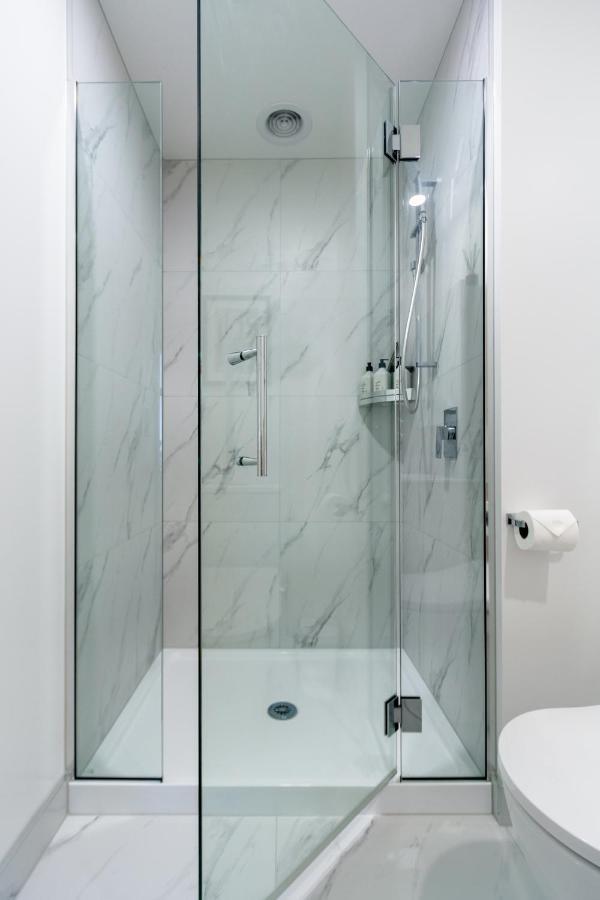 3 Bedroom 2 Bath Apartamento