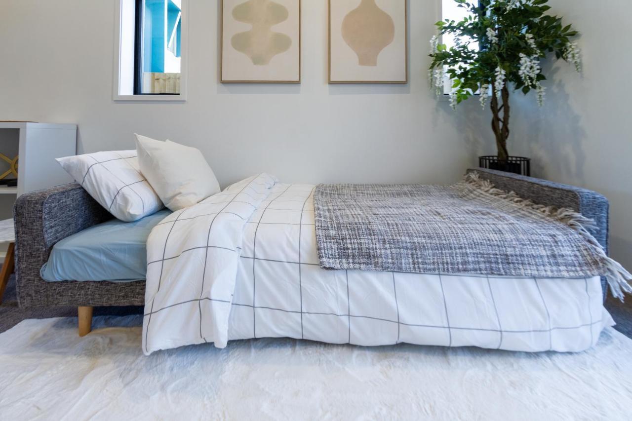 3 Bedroom 2 Bath Apartamento