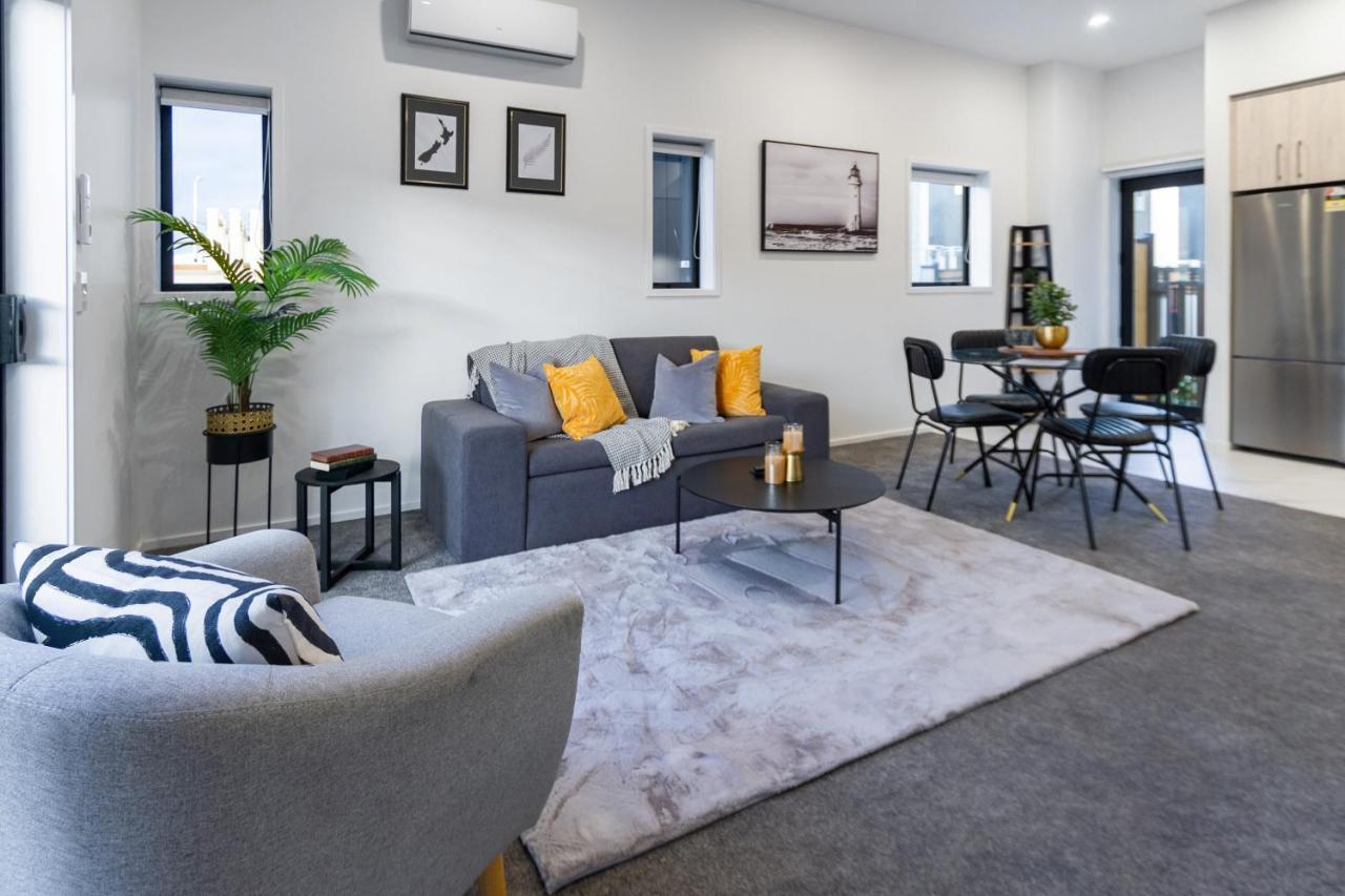 3 Bedroom 2 Bath Apartment Christchurch